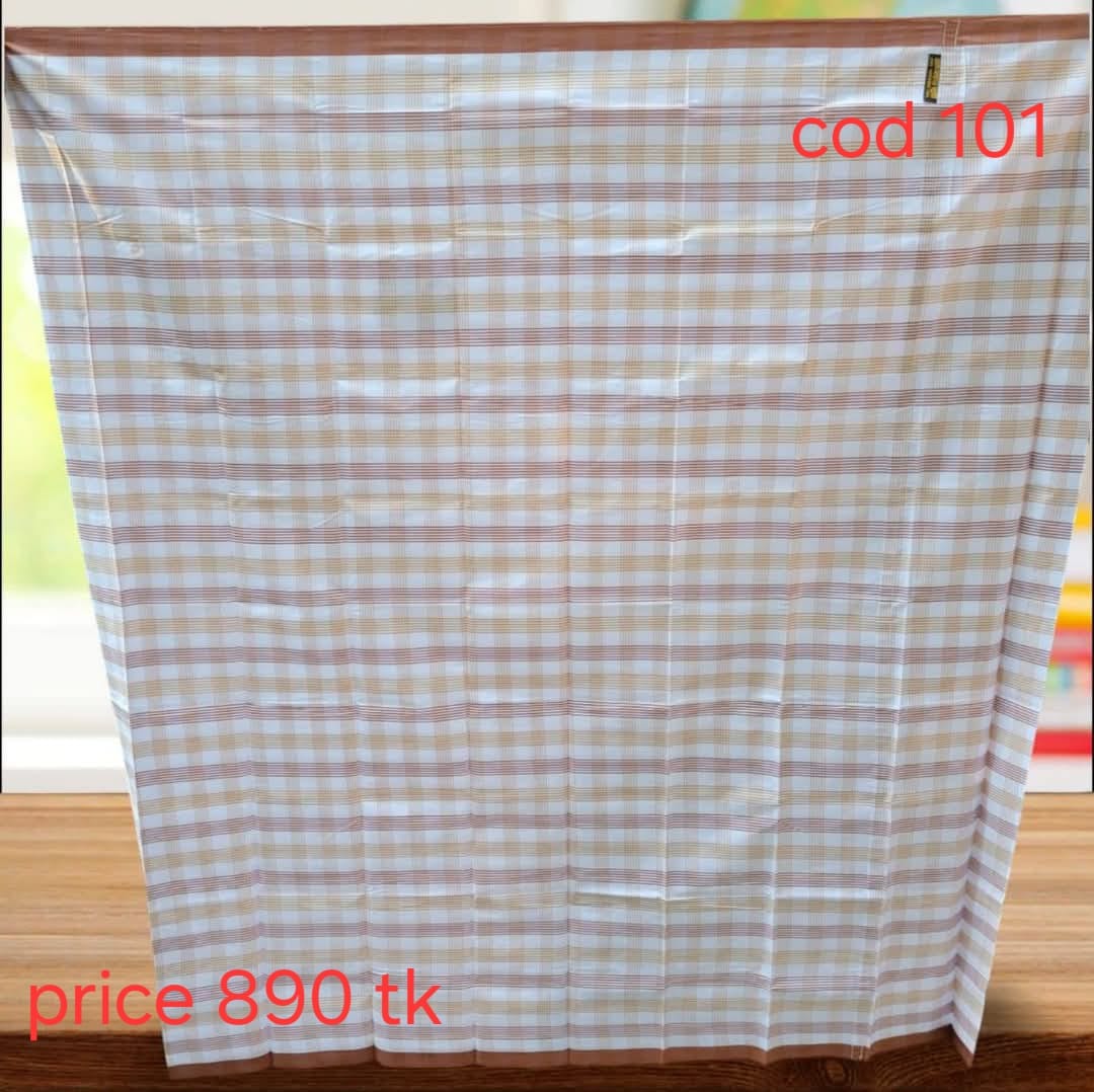 সিরাজগঞ্জের ঐতিহ্যবাহী তাঁতের লুঙ্গি