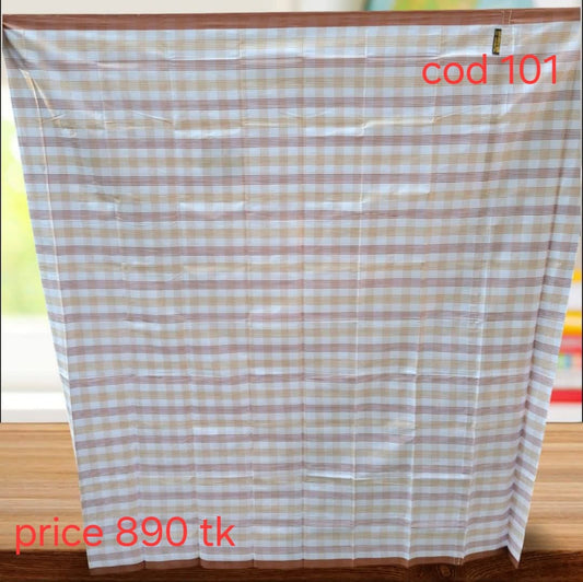 সিরাজগঞ্জের ঐতিহ্যবাহী তাঁতের লুঙ্গি