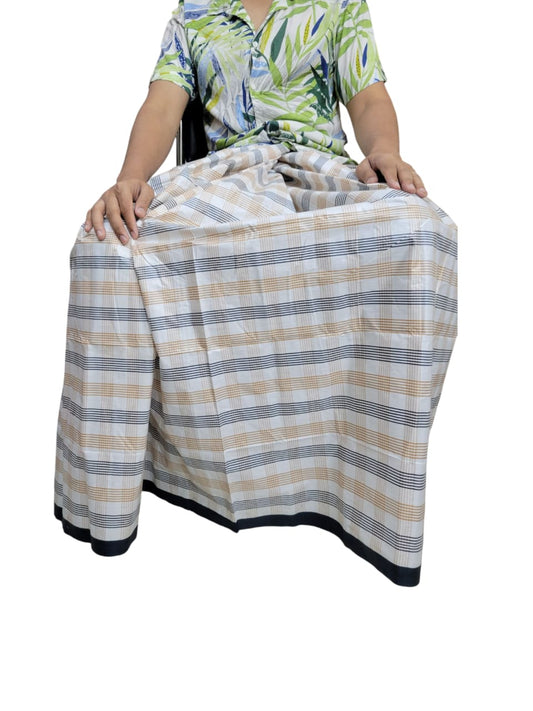 সিরাজগঞ্জের ঐতিহ্যবাহী তাঁতের লুঙ্গি